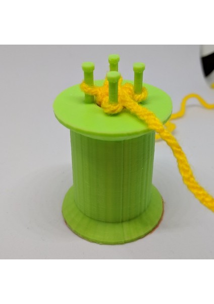 Örgü Makarası ve Iğne (Sadece Plastik Aparattır!!!) 3D fiyatları