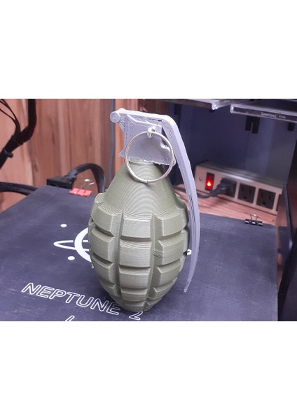 Basit 2 Parça Mk1 El Bombası Bombası (Sadece Plastik Aparattır!!!) 3D