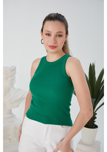 Yeşil Zargo Model Fitted/vücuda Oturan Geniş Biyeli Halter Yaka Fitilli Esnek Örme Crop Bluz fiyatları