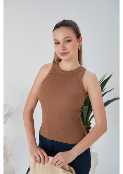 Bej Zargo Model Fitted/vücuda Oturan Geniş Biyeli Halter Yaka Fitilli Esnek Örme Crop Bluz