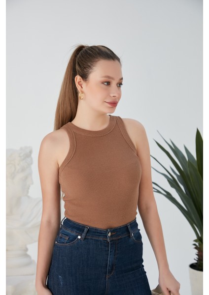 Bej Zargo Model Fitted/vücuda Oturan Geniş Biyeli Halter Yaka Fitilli Esnek Örme Crop Bluz fırsatları