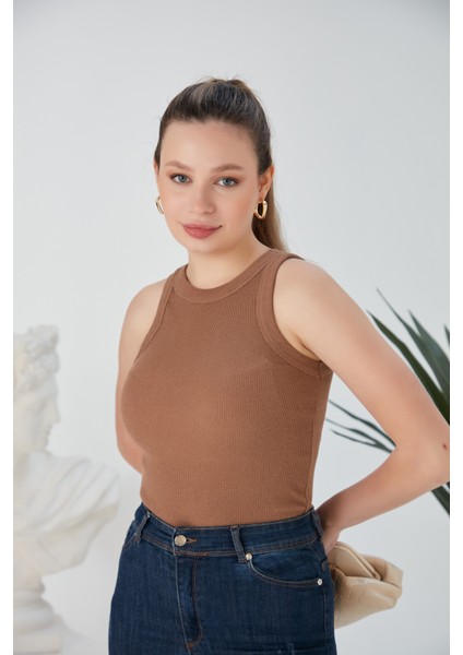 Bej Zargo Model Fitted/vücuda Oturan Geniş Biyeli Halter Yaka Fitilli Esnek Örme Crop Bluz indirimleri