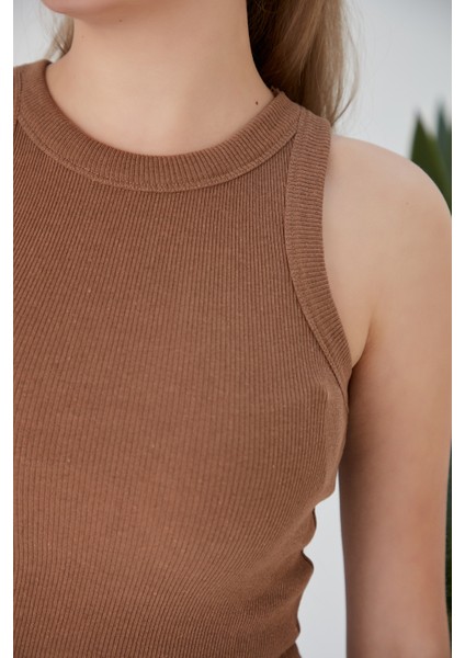 Bej Zargo Model Fitted/vücuda Oturan Geniş Biyeli Halter Yaka Fitilli Esnek Örme Crop Bluz