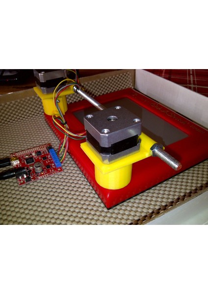 Etch-A-Sketch Bot (Plastik Aparattır!!!) 3D fırsatları