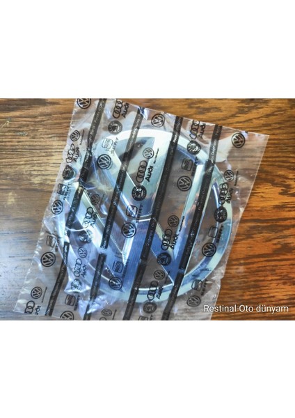 “vw Golf 7 (2012-2019) 5g0 853 601 Klipsli Krom Logo Ön Panjur Arması”