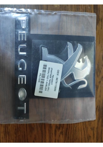 Peugeot Partner Bagaj Arma + Yazı 2008 ve Sonrası Yıllar Uyumlu Pejo Logo Aslanı 3m 3D Krom fiyatları