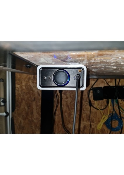 Fiio K5 Pro Masa Montajı Altında (Sadece Plastik Aparattır!!!) 3D