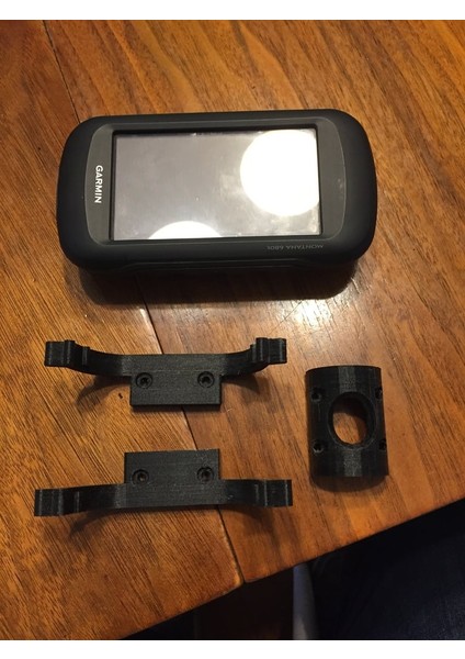 Garmin Montana 600 Ailesi Için Gidon / Tüp Montajı (Sadece Plastik Aparattır!!!) 3D modelleri