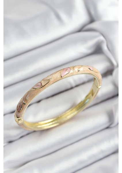 Mineli Pirinç Pembe ve Yavru Ağzı Çiçek Motifli Gold Renk Kadın Kelepçe