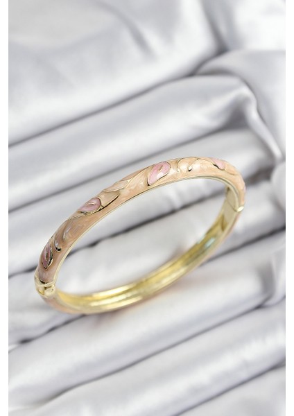 Erb Mineli Pirinç Pembe ve Yavru Ağzı Çiçek Motifli Gold Renk Kadın Kelepçe