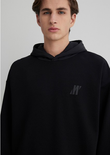 Mavi Pro Kapüşonlu Siyah Sweatshirt 0S10353-71379