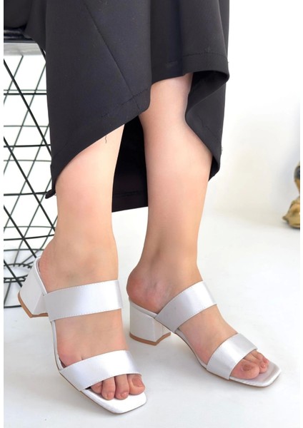 Osper Seri Gri Saten Kalın Topuklu Kadın Terlik fiyatları