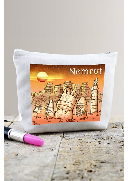 Nemrut Temalı Bez Makyaj Çantası, Şık ve Kullanışlı Seyahat Aksesuarı
