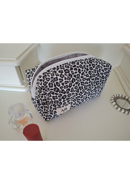 Renkli Leopar Desenli Büyük Boy Makyaj ve Seyahat Çantası modelleri