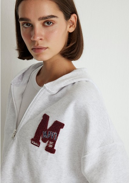 M Patchli Yarı Fermuarlı Gri Sweatshirt 1S10163-85438