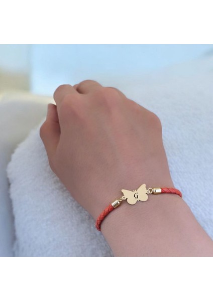 G Harfine Özel Kelebek Motifli 14 Ayar Altın Plakalı Turuncu Derili Hediye Bileklik-502 Harf