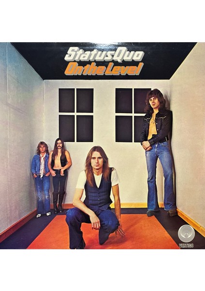 Status Quo On The Level Lp Plak