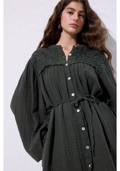 Müslin Işlemeli Gömlek Koyu Yeşil fiyatları