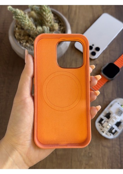 iPhone 16 Pro Max Uyumlu Kadife Yüzeyli Magsafe Uyumlu Premium Kılıf SOOCASE691 modelleri