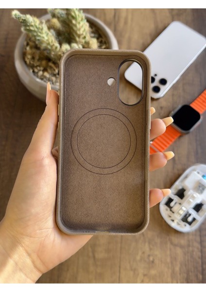 iPhone 16 Uyumlu Kadife Yüzeyli Magsafe Uyumlu Premium Kılıf SOOCASE691