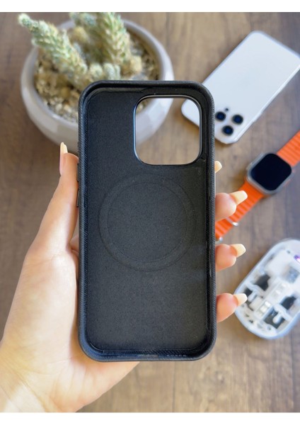 iPhone 15 Pro Uyumlu Kadife Yüzeyli Magsafe Uyumlu Premium Kılıf SOOCASE691
