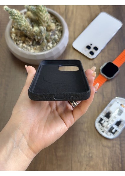 iPhone 13 Pro Max Uyumlu Kadife Yüzeyli Magsafe Uyumlu Premium Kılıf SOOCASE691 fırsatları