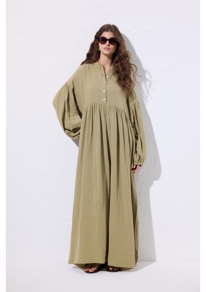 Müslin Düğmeli Rahat Elbise Adaçayı fiyatları