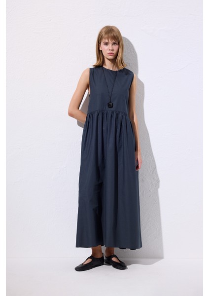 Kemer Ayarlamalı Poplın Elbise Lacivert fırsatları