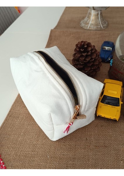 Kırık Beyaz Kadife Geniş Organizer Makyaj ve Seyahat Çantası Orta Boy fiyatları