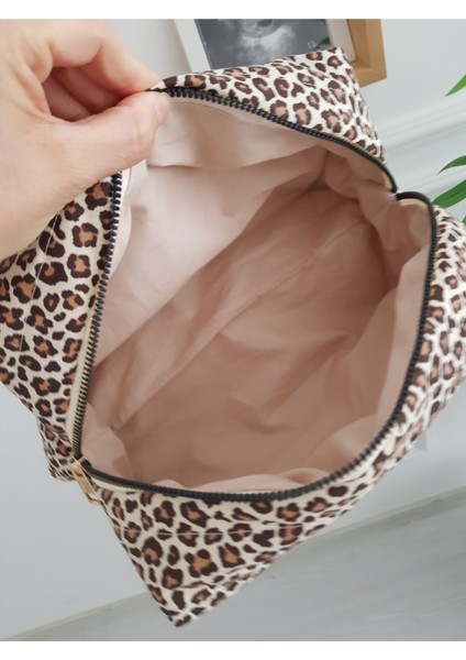 Leopar Desenli Makyaj ve Bebek Bakım Organizer Çantası Kahverengi