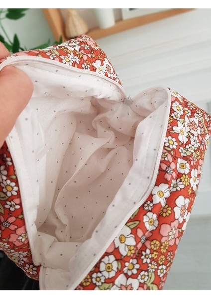 Turuncu Çiçek Desenli Makyaj ve Bebek Bakım Organizer Çantası fiyatları
