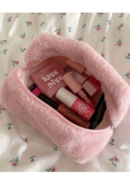 Pembe Peluş Makiyaj ve Seyahat Çantası, Şık ve Kullanışlı Tasarım
