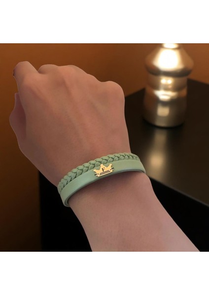 F Harfine Özel Doğal Yeşil Derili Taç Figürlü 14 Ayar Altın Plakalı Hediye Bileklik-512 Harf
