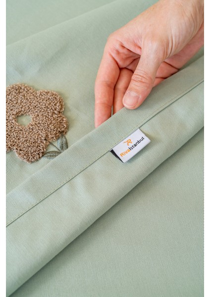 Florita Yeşil Punch Işlemeli Dertsiz Leke Tutmaz Masa Örtüsü 160X220 cm indirimleri