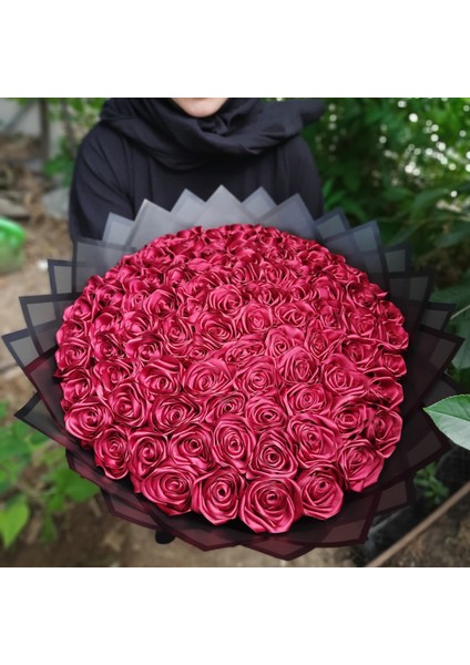 90 Lı Isteme Söz Nişan Solmayan Gül Buketi Bordo Dışı Siyah modelleri