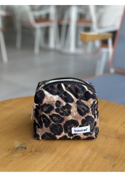Leopar Desenli Kahverengi Küçük Makyaj Çantası, Şık ve Pratik Tasarım indirimleri