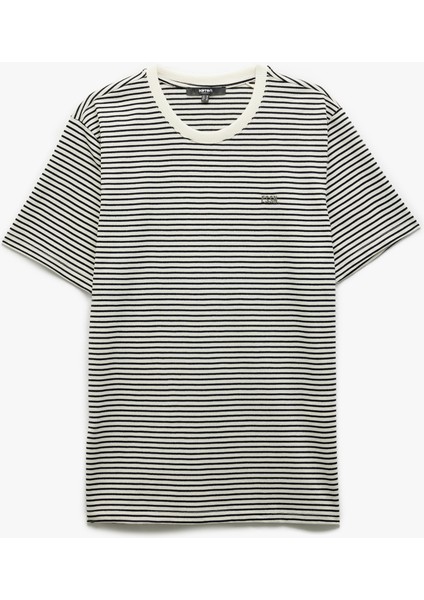 Slim Fit Kısa Kollu Bisiklet Yaka Çizgili Tişört modelleri