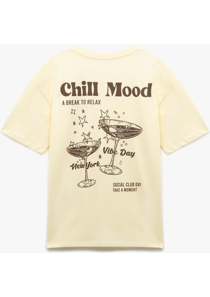 Kısa Kollu Bisiklet Yaka Oversize Arkası Baskılı Tişört indirimleri