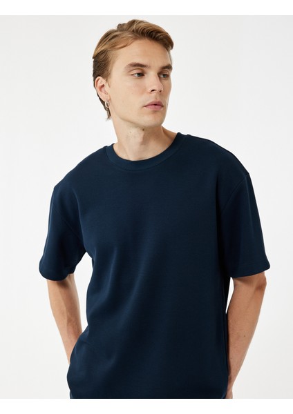 Pamuklu Kısa Kollu Pike Kumaş Bisiklet Yaka Basic Oversize Tişört