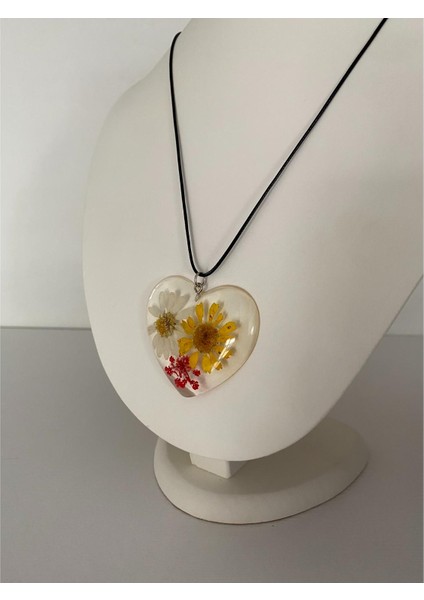 Kurutulmuş Çiçek Figürlü Kalp Kolye Deri Ipli Model 4