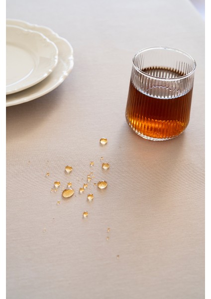 Florita Cappuccino Punch Işlemeli Dertsiz Leke Tutmaz Masa Örtüsü 160X220 cm fırsatları