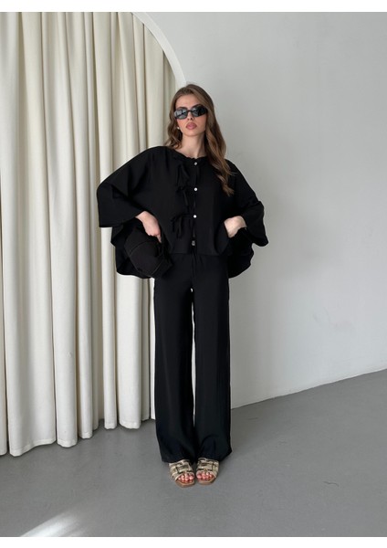 Siyah Yarasa Kol Bağcık Düğme Detaylı Takım
