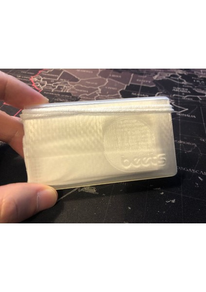 Salgın Temeller: Cerrahi Maske Için Şık Dava (Sadece Plastik Aparattır) 3D