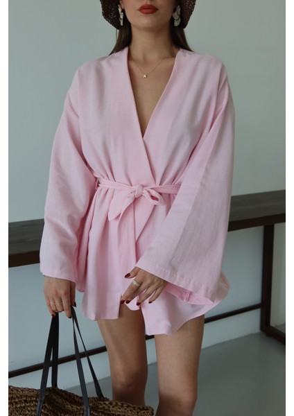 Pembe Pamuklu Düğme Detaylı Kemerli Keten Kimono