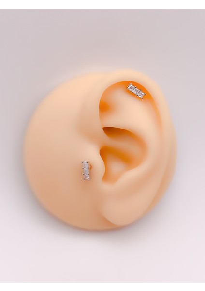 Cerrrahi Çelik Piercing ( Pirsing ) Üç Taşlı Dikdörtgen Tragus Helix Piercing (1ADET)