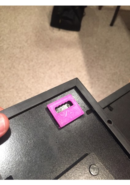 Resim Çerçevesi Asma Klip (Plastik Aparattır) 3D indirimleri