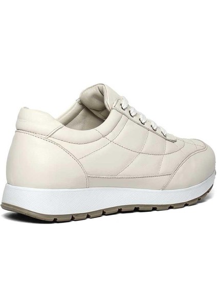 Kadın Bej Bağcıklı Kalın Tabanlı Deri Sneaker indirimleri