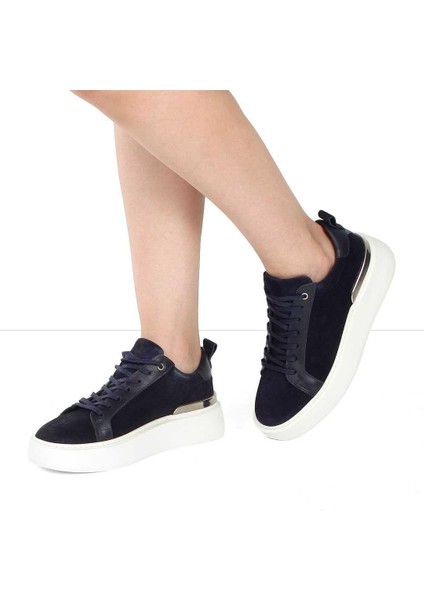 Kadın Lacivert Bağcıklı Kalın Tabanlı Süet Deri Sneaker