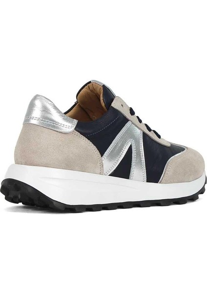 Kadın Bej Lacivert Bağcıklı Süet Deri Sneaker indirimleri