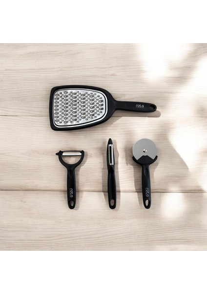 Şefin 4'lü Seti(Rende,pizza Dilimleyici,meyve Soyacağı-Sebze Soyacağı,hamur Kesici) modelleri